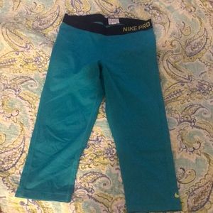 Nike pro Capri